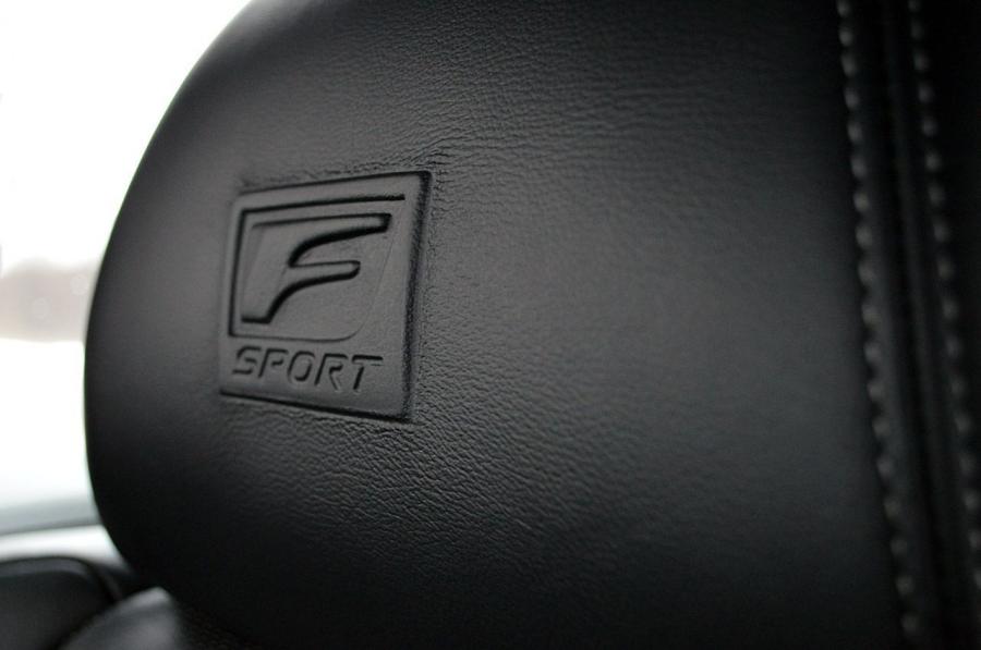 Lexus LS460 F-Sport AWD 2013 года  (фото 10 из 47)